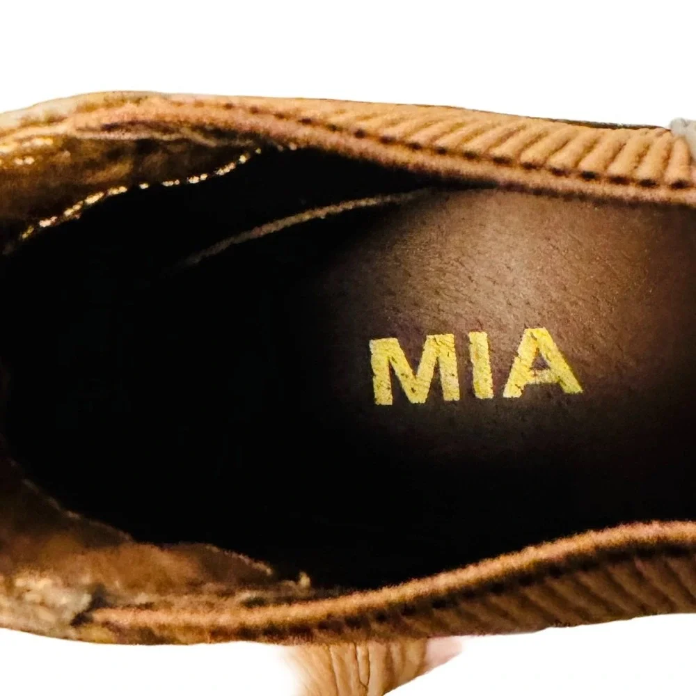 Mia‎ Jody Brown Chelsea Block Heel Boots Women 6.5 NWB Chunky Chic Luggage Style